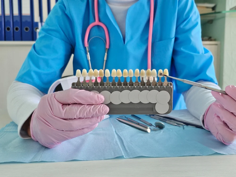 Jak dbać o licówki kompozytowe – o czym pamiętać?